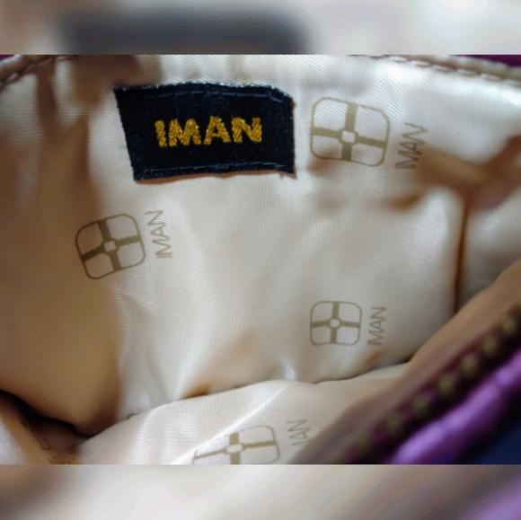 Minimal Statement Wristlet with Metal Handle - Picture 10 of 16